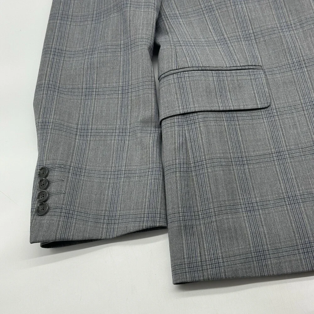 Stafford Cool Max Classic Fit Size 40R Gray Navy Plaid 2-Button Suit Jacket NWT